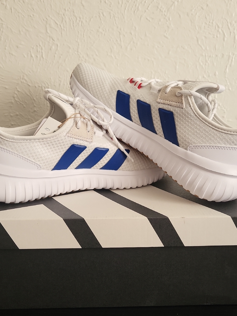 adidas Kaptir 4.0 White Running Shoes with Blue Stripes